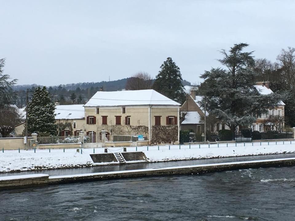 爱斯科利夫-圣卡米Entre Canal Et Vignes住宿加早餐旅馆 外观 照片